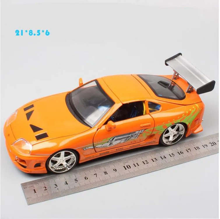 1:24 Toyota supra 1995 модель автомобиля из сплава игрушечная машинка с 4 дверями