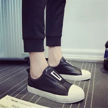

DIWEINI 2019 New Men Genuine Leather Shoes Slip On Black Shoes Real Leather Loafers Mens Moccasins Shoes Italian Designer Shoes