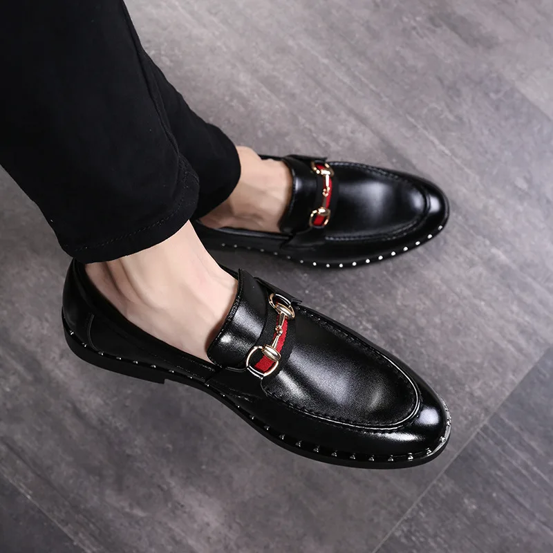 

2019 Autumn Korean Version Of Casual Comfort Wild Personality Metal Buckle Youth Solid Color Round Head Men's Small Shoes