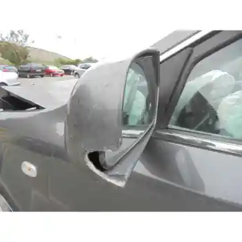 

LEFT REARVIEW KIA MAGENTIS