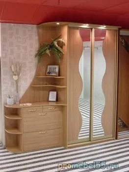 

Hallway (art. 785)