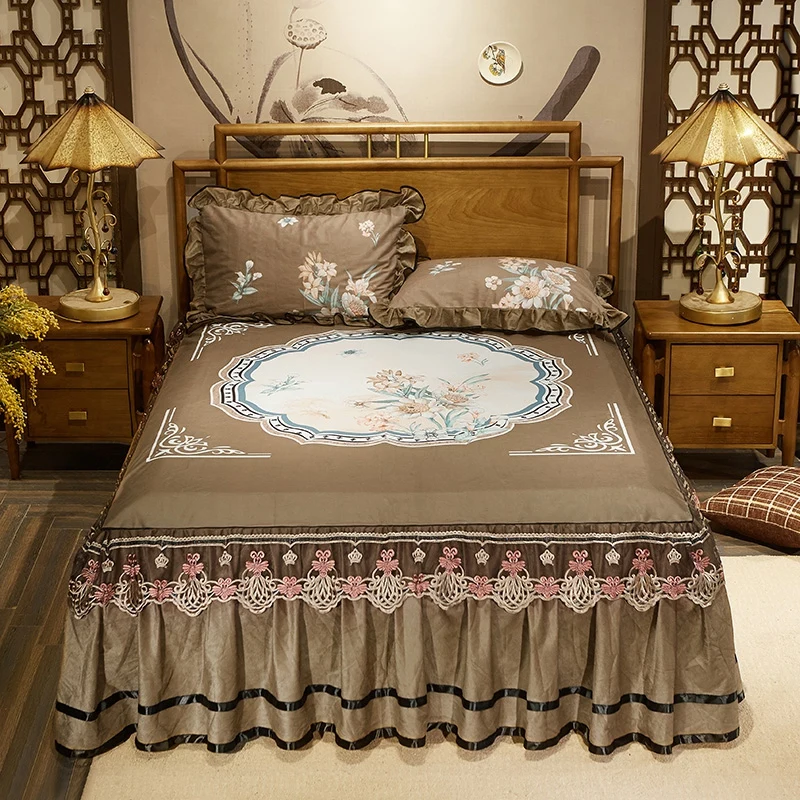

Vintage style Clear Pattern Birds Flowers Bed Skirt set Soft Fleece with Lace edge 1Bedskirt and 2Pillowcase 150/180X200cm 3Pcs