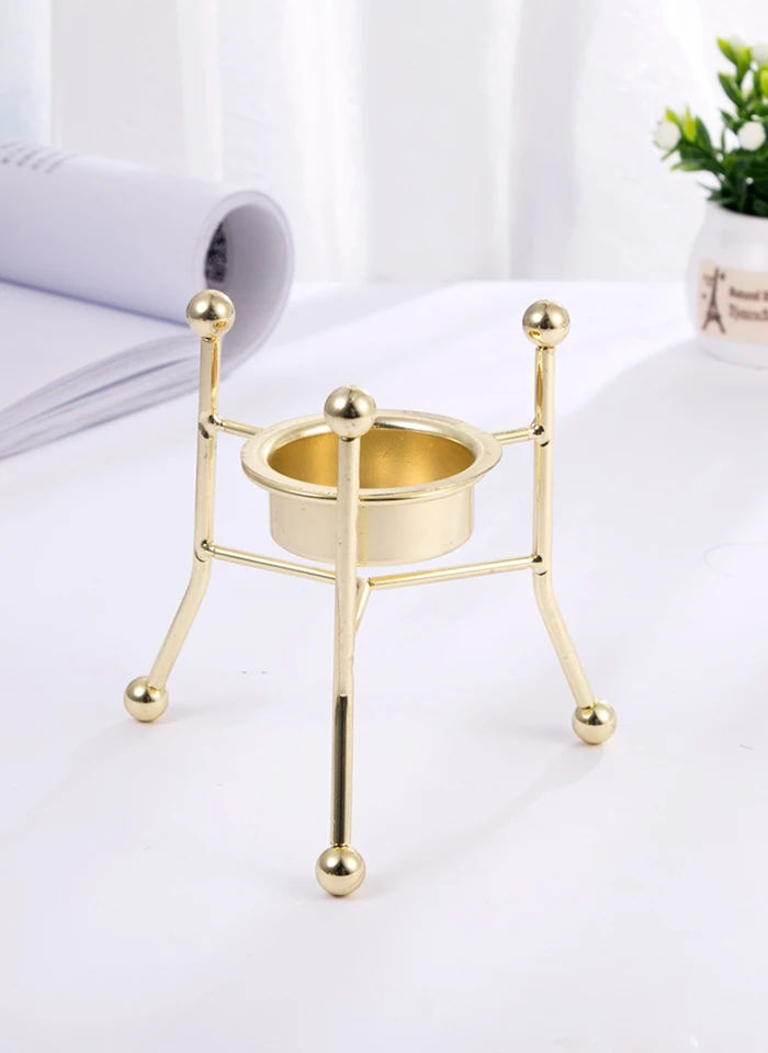 Three-legged tripod Ретро Классическая свечка трехногий держатель геометрический Подсвечник металл Кованое железо подсвечник украшение дома аксессуары - Цвет: Three-legged tripod