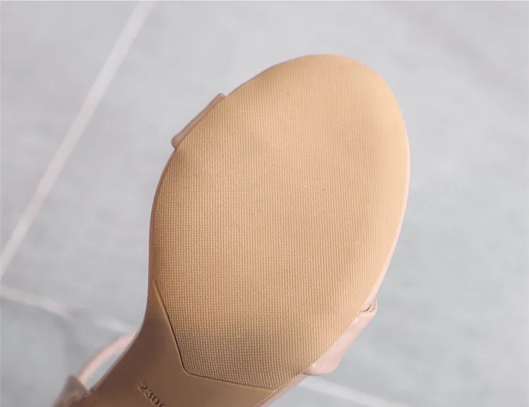 14244213667_567785785 (1)