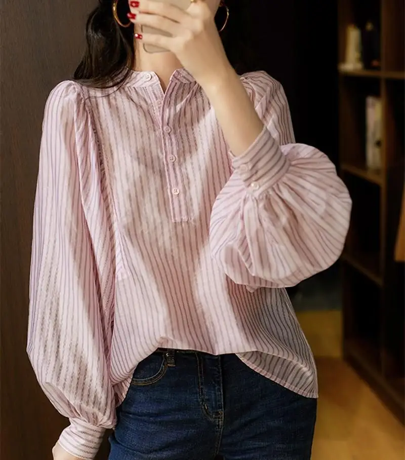 

Striped Long-Sleeved French Smooth Stand Collar Lantern Sleeve Shirt