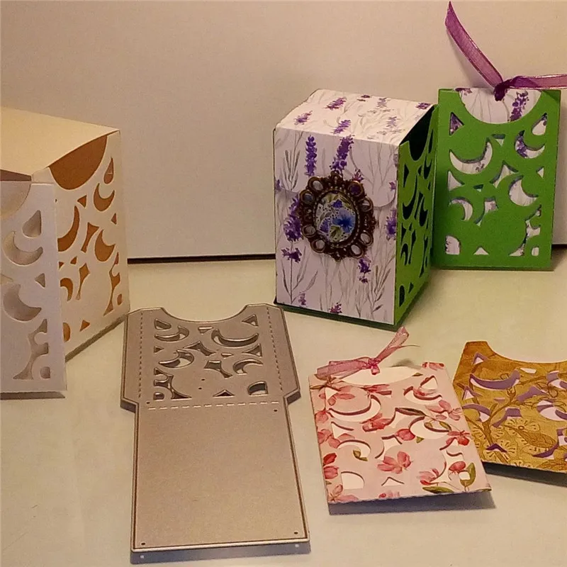 

Naifumodo Xmas Frame Dies Envelope Metal Cutting Dies for Craft Scrapbooking Album Die Cut Embossing Stencil Decor Dies 2019 New