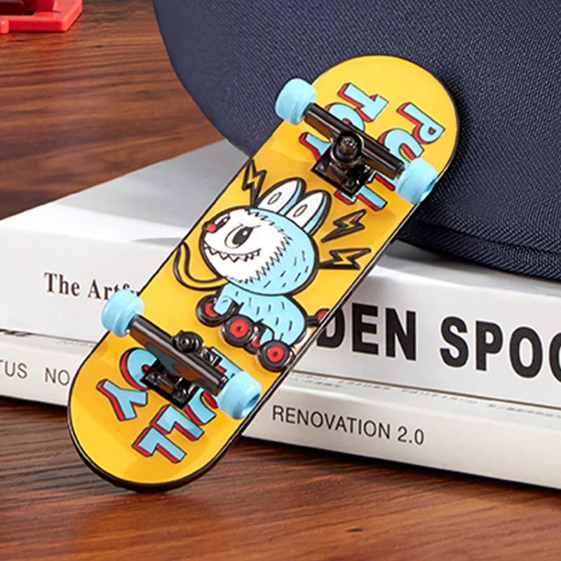 POP MART THE MONSTERS TOYS スケートボード POP MART The Monsters Toys Series - Finger Skateboard Labubu