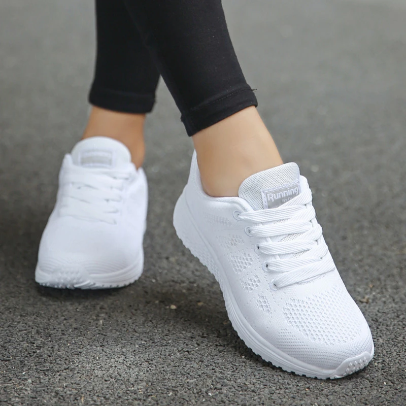Tenis feminino; Модная белая спортивная обувь на шнуровке для женщин; кроссовки; светильник с круглым носком и перекрестными ремешками; женская обувь для тенниса на плоской подошве; уличная спортивная обувь
