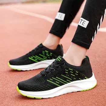 

2020 Men Running Shoes Fly Weave Air Mesh Sneakers Men Sport Shoes Fashion Black White Non Slip Footwear Breathable Jogging Shoe