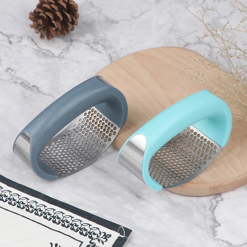 Multi-function Manual Garlic Presser Curved Garlic Grinding Slicer Chopper Stainless Steel Garlic Presses Cooking Gadgets Tool