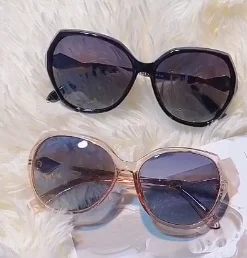 

9492 2020 hot new light Sunglasses large frame fashion glasses