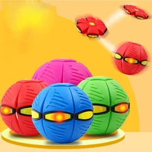 

Flying UFO Flat Throw Disc Ball With LED Light Magic Ball Toy Kid Outdoor Garden Beach Game Children's sports balls Toys Gift