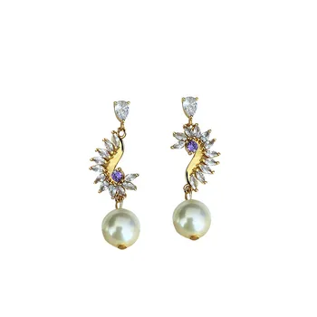 

2020 New European and American Style Shiny Seahorse Zircon Inlaid Earrings