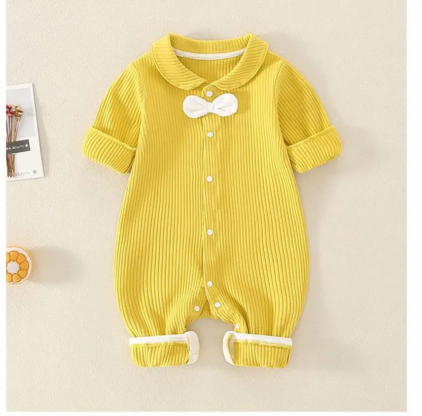 

Super cute out hugging clothes
