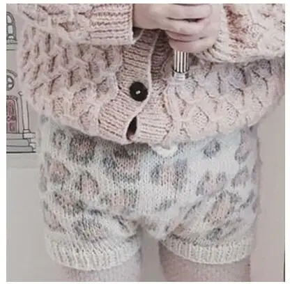 Only Beige Shorts Осенние комплекты одежды для маленьких мальчиков и девочек детский вязаный кардиган с длинными рукавами, свитер, пальто, комбинезоны, 24 месяца комплекты детской одежды - Цвет: Only Beige Shorts