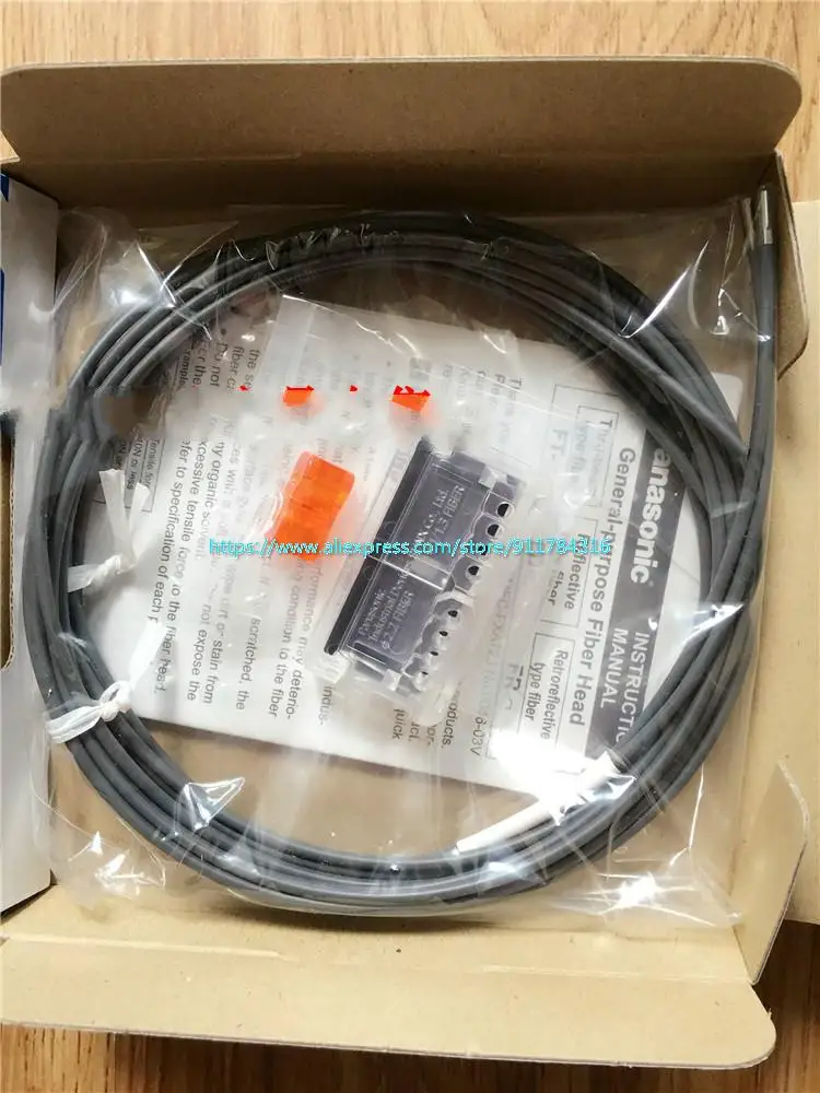 

New original FT-S32 cylindrical fiber optic sensor