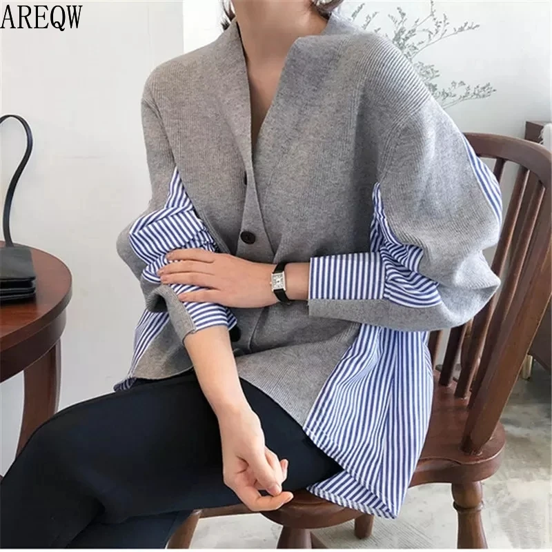 Spring and Autumn 2019 New Tide Net Red Shirt Stitching Fake Two Knitted Cardigan Women's Foreign Style V-neck Sweater Coat |