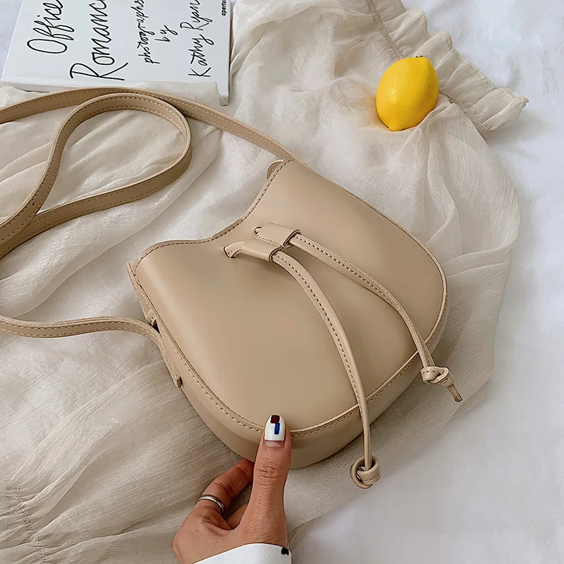 

Korean-style Bag WOMEN'S Bag New Style 2020 Solid Color Simple Hong Kong Style Bucket Bag Casual Versatile Online Celebrity Cros