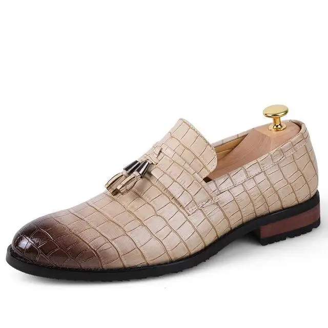 Мужские модельные кожаные туфли с крокодиловым узором; свадебные вечерние туфли; мужские деловые офисные оксфорды; модные мужские туфли на плоской подошве; большие размеры 47 - Цвет: Бежевый