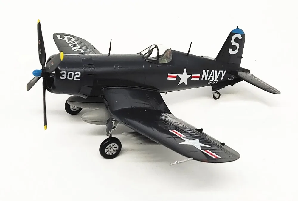1: 72 Вторая мировая война США f4u-4 Пираты истребитель Перевозчик Модель самолета Трубач 37236