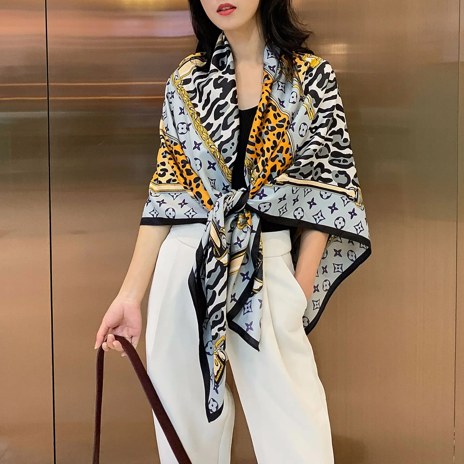 Magic Fashion Essential: Leopard Scarf – Helen's Life & Style