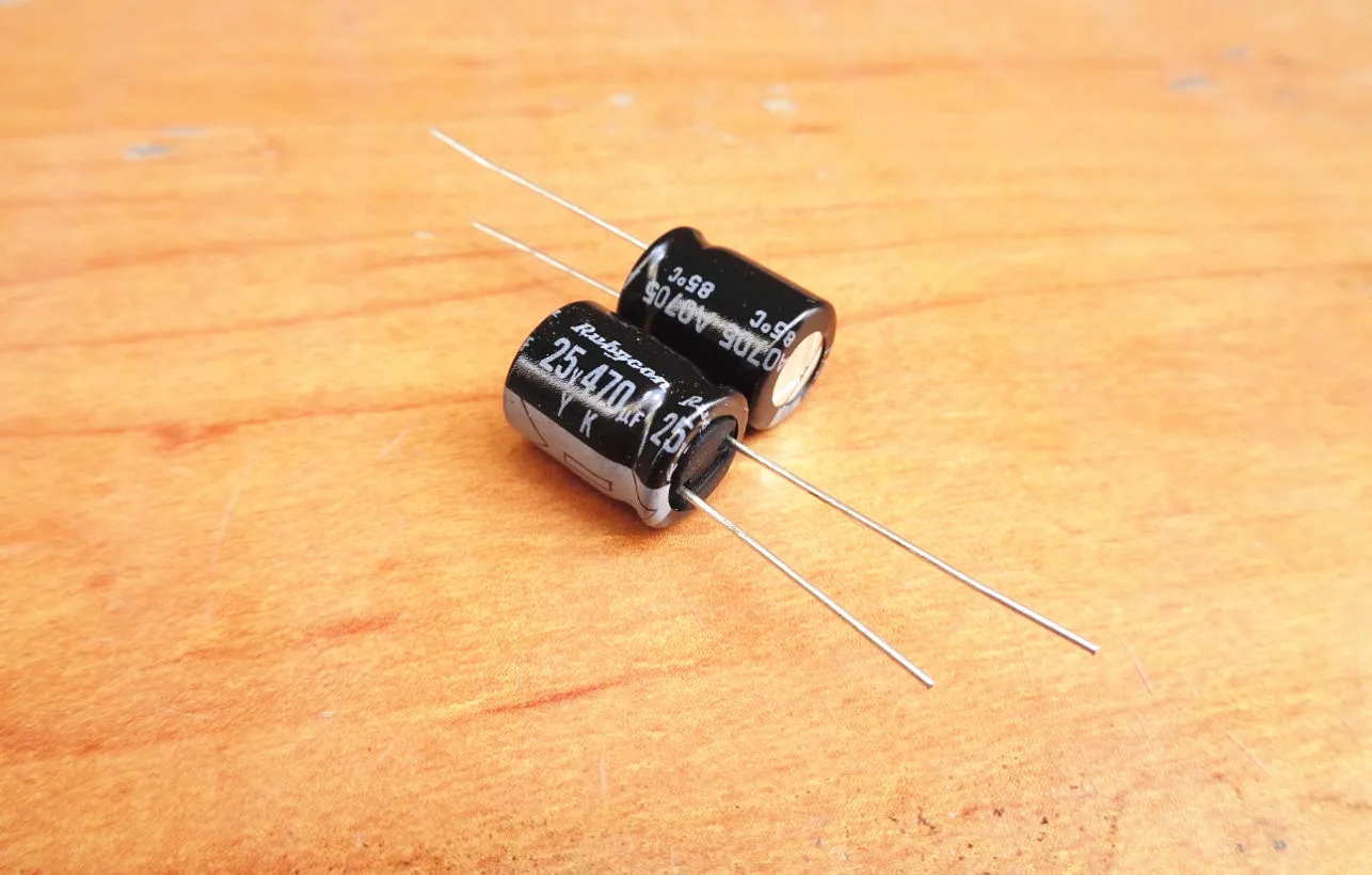 50pcs/lot RUBYCON YK series 105C high frequency low resistance long life aluminum electrolytic capacitor free shipping