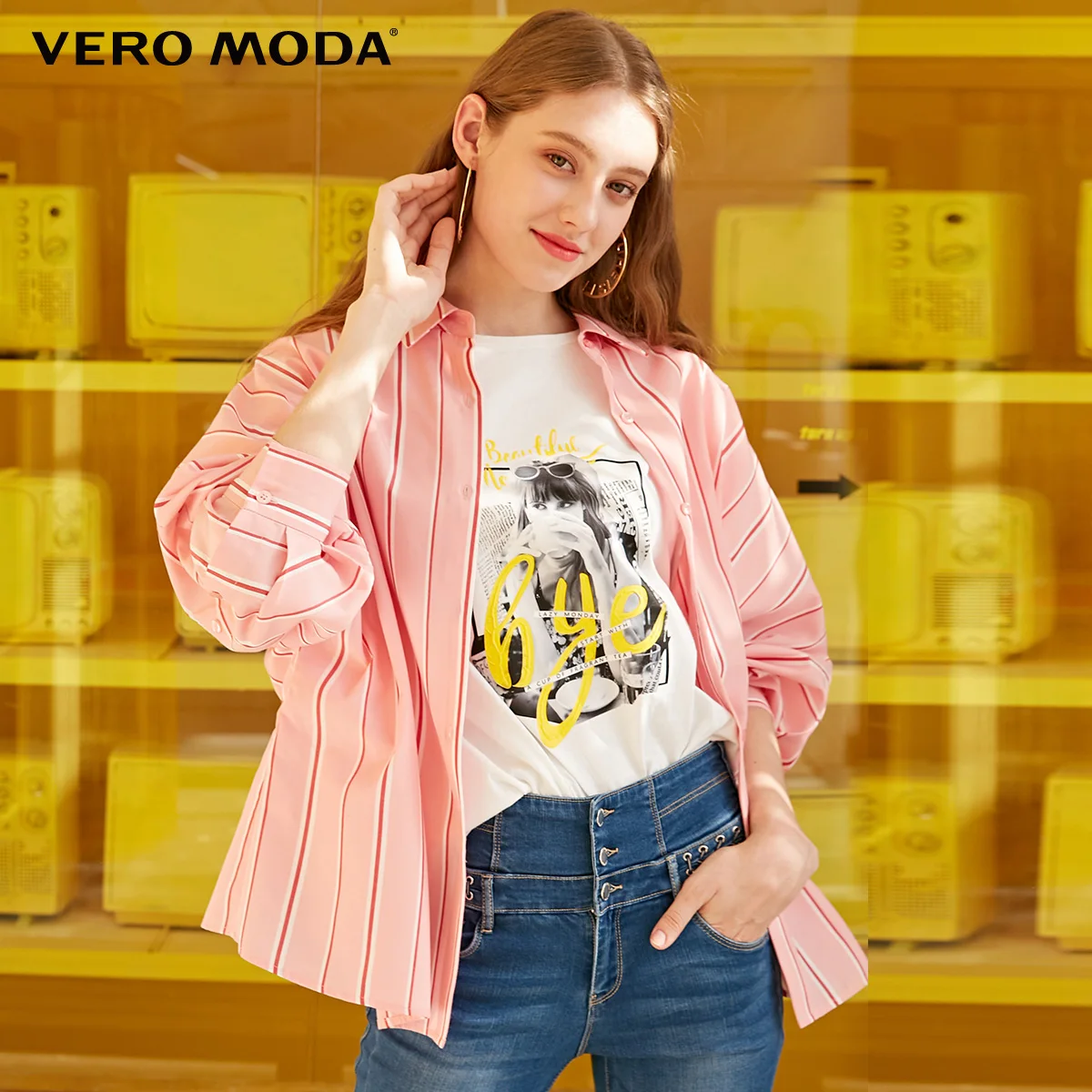 Женская рубашка с открытыми плечами и декоративными пуговицами Vero Moda |
