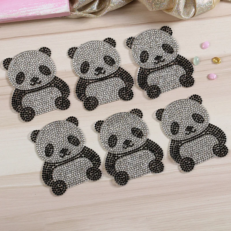

Three-dimensional Temperament Black and White Little Panda Bag Clothes Hot Map Stickers Rhinestone T-shirt V-neck Decoration