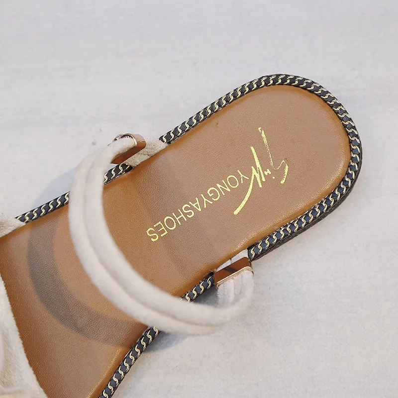 8795235363_1845245522