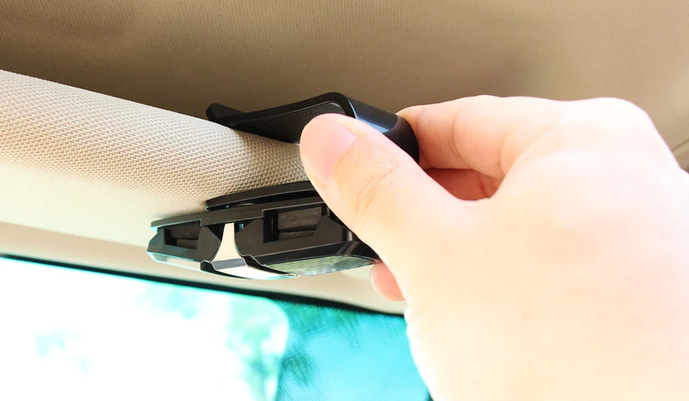 Car Sun Visor Glasses Sunglasses Clip Auto accessories For Chevrolet Cruze Trax Aveo Lova Sail Epica Captiva Volt Camaro Cobalt