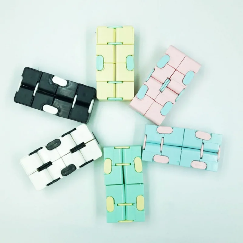 

2X2X2 MAGIC SPEED CUBE POCKET STRESS RELIEF PUZZLE PROFESSIONAL CUBE 2x2 SPEED CUBE EDUCATIONAL FUNNY TOYS FOR CHILDREN
