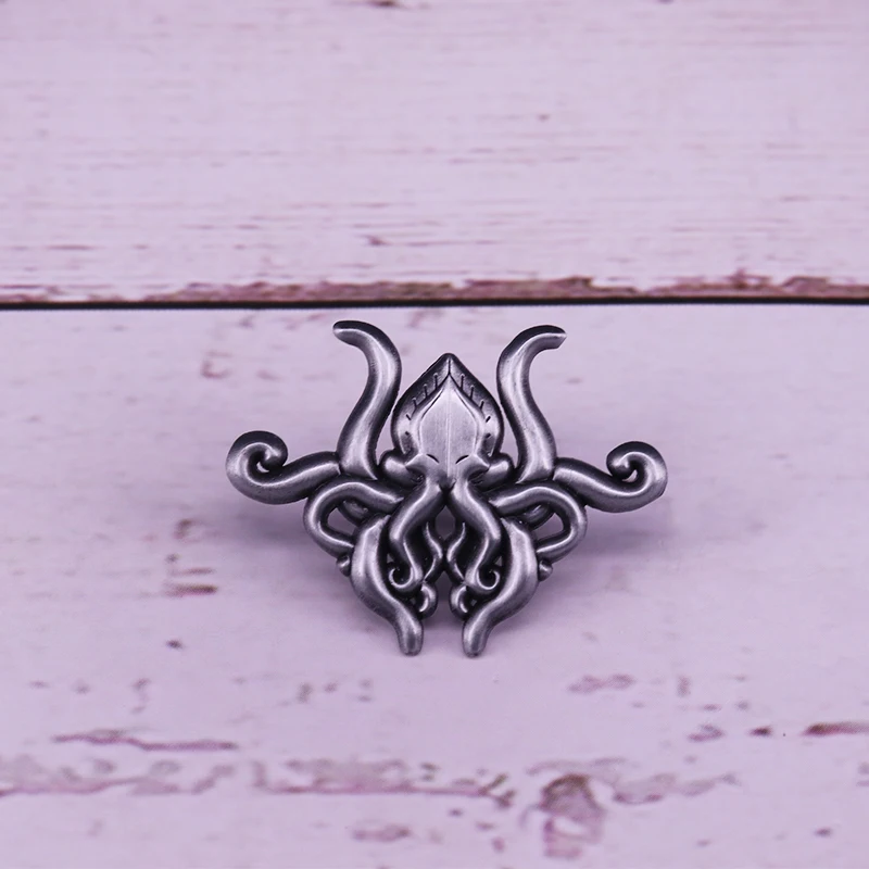 Steam Punk Smalto Pin Polpo Distintivo Mitico Kraken Spilla Grande Gioielli Cthulhu