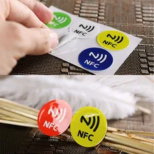 Étiquettes autocollantes intelligentes imperméables NTAG213 en matériau PET, NFC, pour tous les téléphones, autocollant PVC + adhésif blindé, offre spéciale