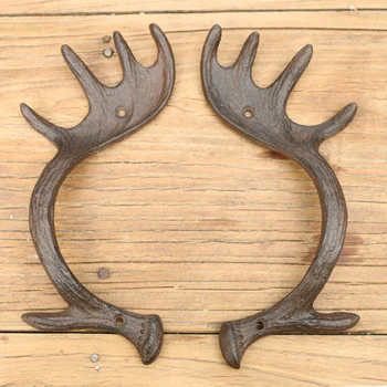 

A Pair European Style Retro Nostalgic Cast Iron Elk Horns Solid Wooden Door Handle Hand in Hand Wall Decoration Handle