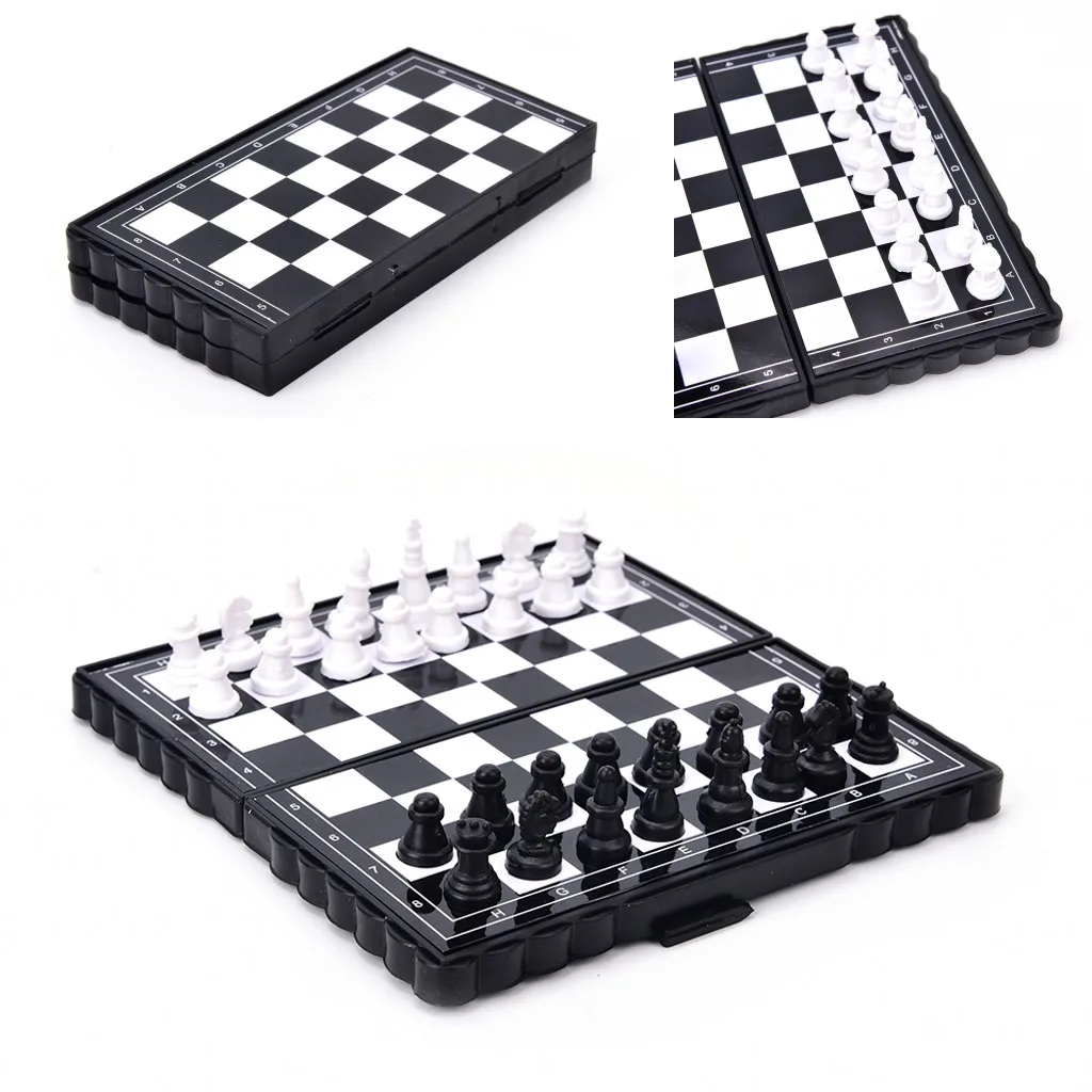 

2019 New 32 Pcs/set Travel Magnetic Plastic Portable Folding Magnetic Plastic Chess Board Set with Pieces Games Accessories