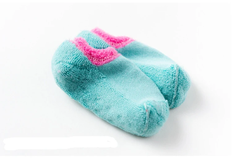 4693475707_1397229597