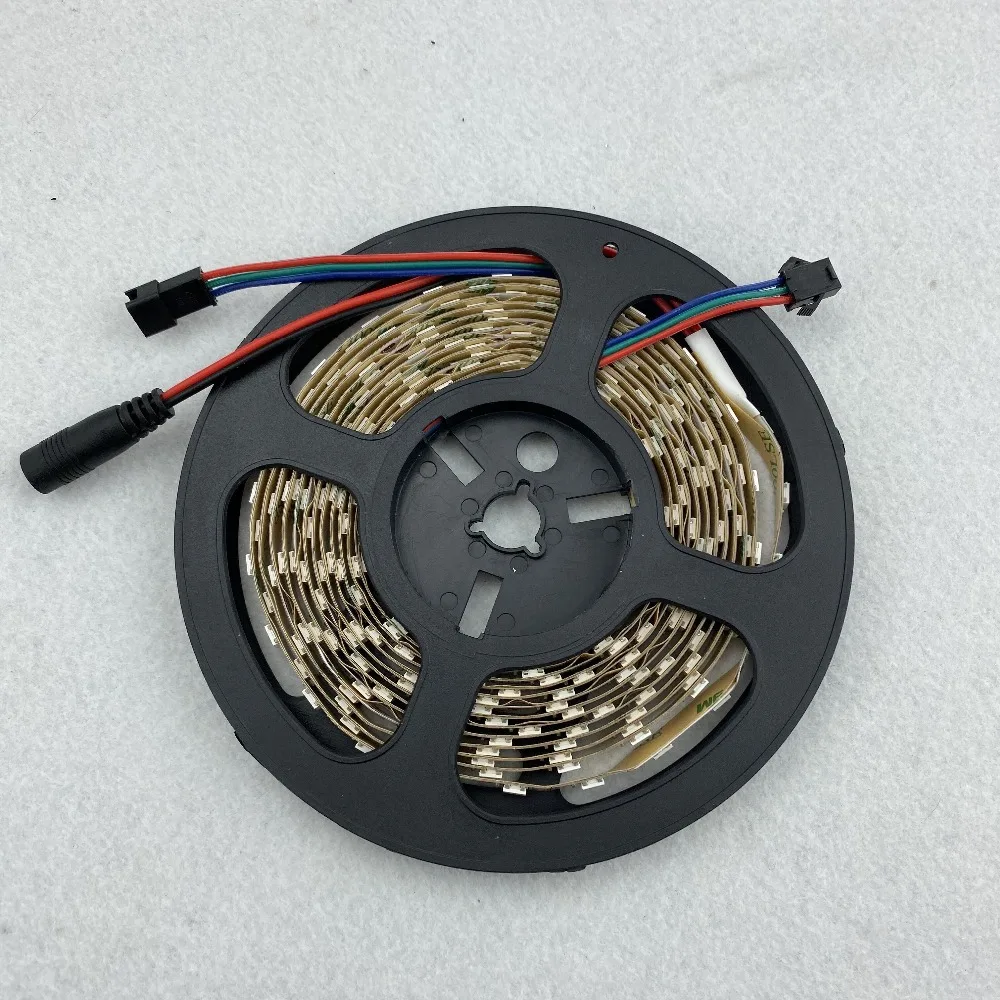 5 м/рулон SK6812WWA(SK6812 IC+ теплый белый+ холодный белый+ янтарные чипы внутри) светодиодная Адресуемая полоса; 60 светодиодов/м; не водонепроницаемый; вход DC5V