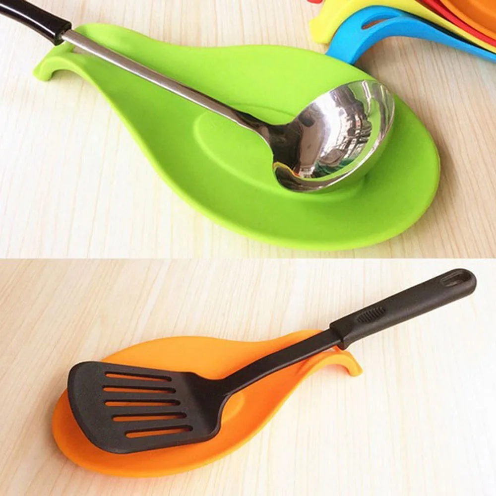1PC-Random-Color-Flexible-Silicone-Heat-Resistant-Spoon-Fork-Mat (1)