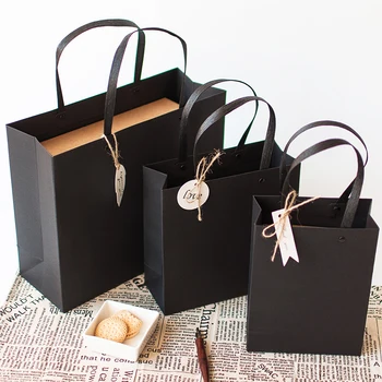 

1pc Black Business Simple Tote Bag Clothing Solid Color Rivet Gift Bag Gift Box Packaging Bag Birthday Large Paper Bag