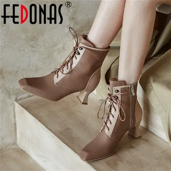 

FEDONAS Retro Ladies Winter Boots Mixed Colors Genuine Leather High Heels Boots Side Zipper 2020 Newest Party Prom Shoes Woman