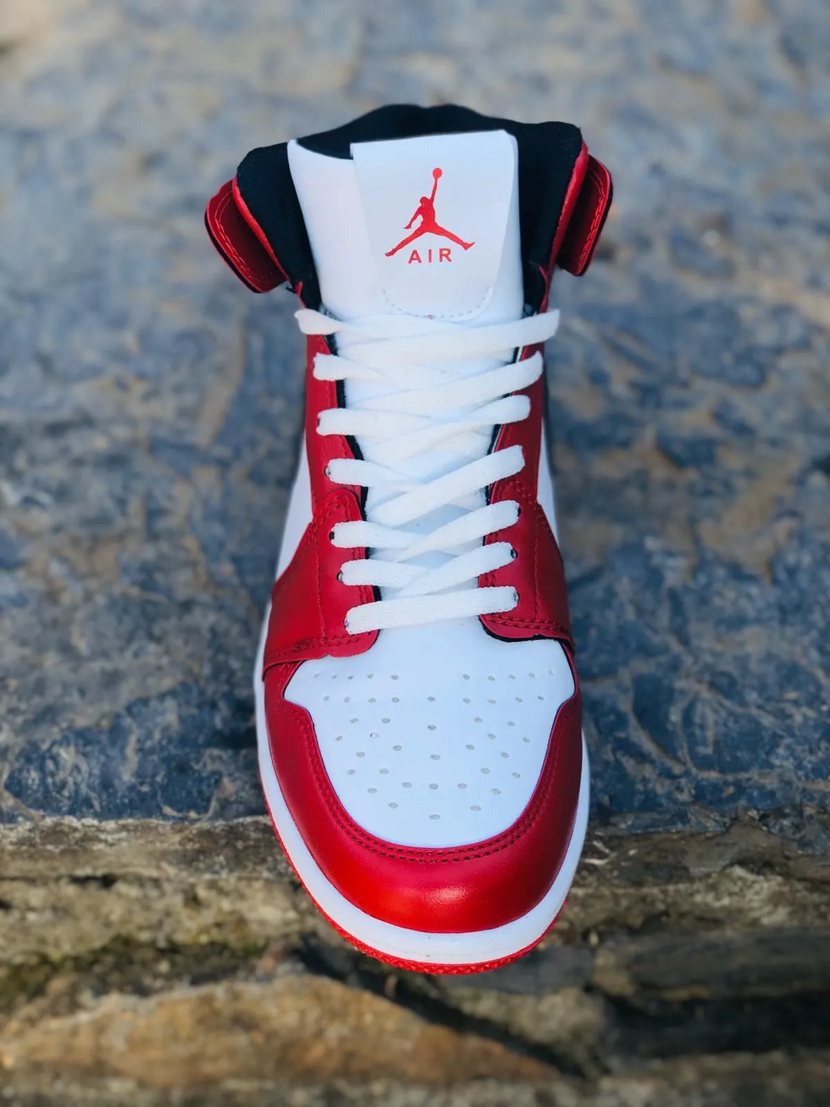 Nike Jordan 1 красный
