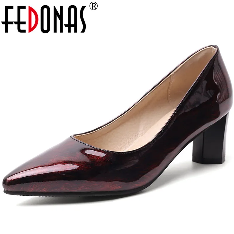 

FEDONAS Classic Design Women Concisepatent Leather Point Toe Shoes Square Heels Office Lady New Arrival 2020 Shoes Woman