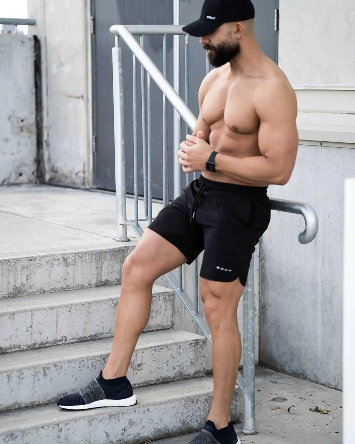 Summer New Mens Fitness Shorts Fashion Casual Gyms Bodybuilding Workout Male Calf-Length Short Pants Brand Sweatpants Sportswear Summer New Mens Fitness Shorts Fashion Casual Gyms Bodybuilding Workout Male Calf-Length Short Pants Brand Sweatpants Sportswear