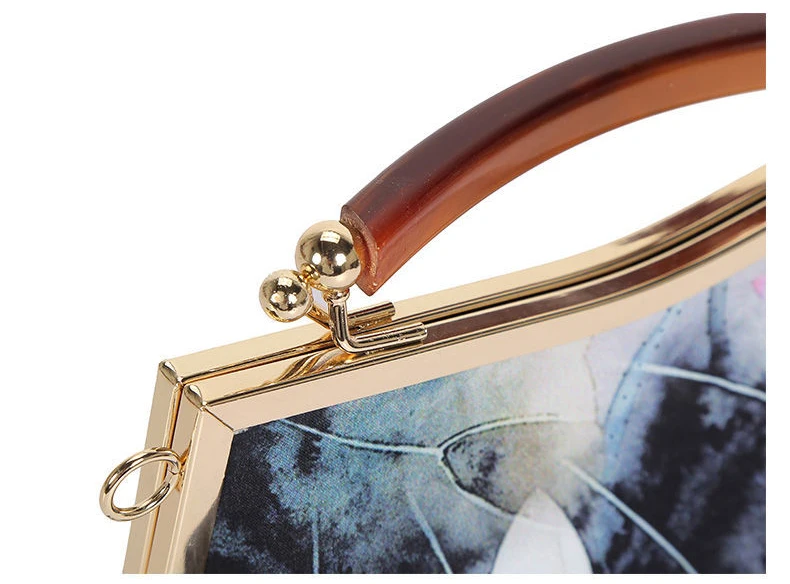 2021 Newest Pure Handmade Bag Fringe Designer Lock Shell Bags Vintage Chain Women Shoulder Crossbody Bag Chic Women's Handbags