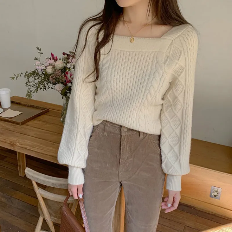 

Korean square neck dew collarbone thickened warm knitted sweater female