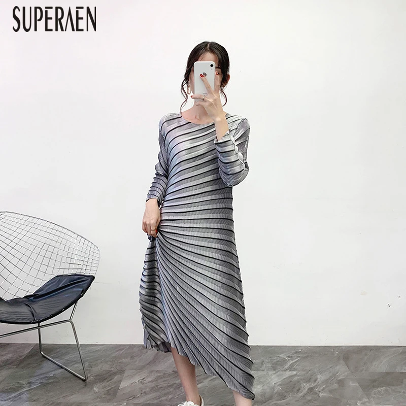 SuperAen, Европейское женское платье, осень и зима, новая мода, женское плиссированное платье, плюс размер, повседневная женская одежда