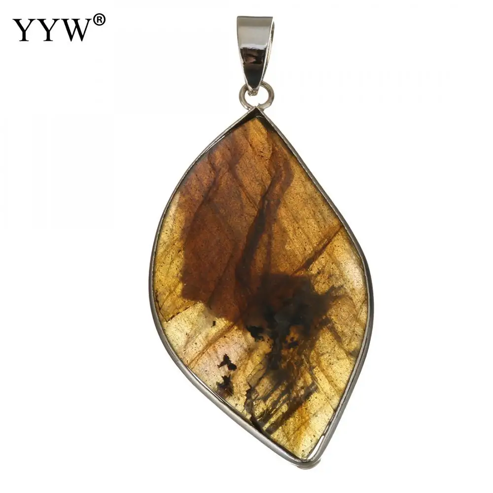 

Natural Shell Pendants For Necklaces Yellow Brown Shell Silver Color Jewelry Pendants For Women Men Jewelry Making Accessories