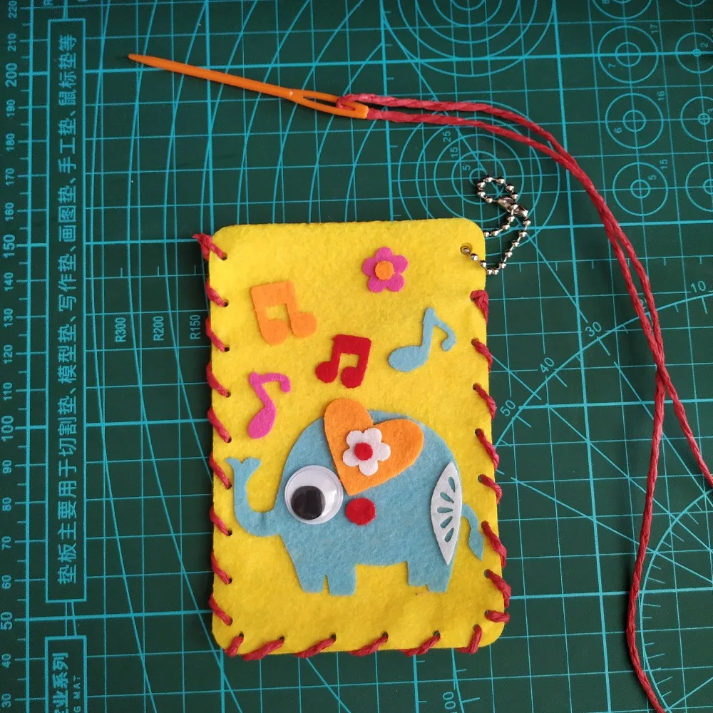 2 шт мультфильм DIY карты рукав нетканый чехол для автобусной карты кулон ручной работы игрушка материал посылка для детей Плетеный стикер игрушки подарок