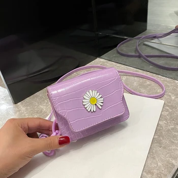 

Women Durable PU Leather Crossbody Bag Classic Texture Creative Design Chic Flower Female Chain Shoulder Handbags