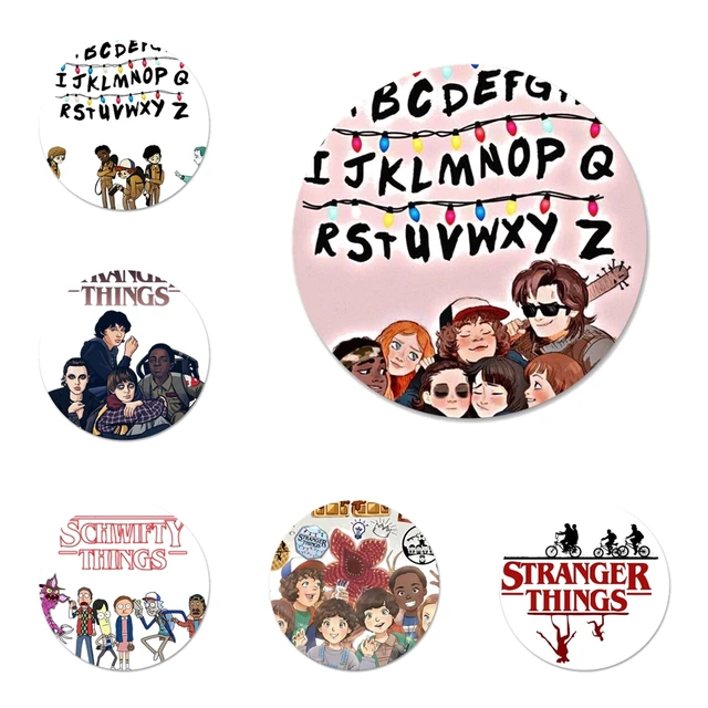 Insignia de Stranger Things de dibujos animados, broche, Pin, accesorios  para ropa, mochila, Decoración, regalo - AliExpress